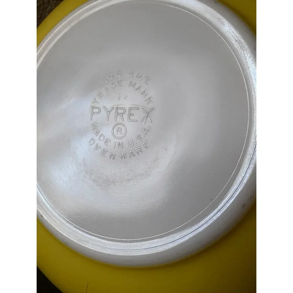 Vintage Pyrex 404 Yellow Mixing Bowl 4 Qt Primary Colors USA Ovenware